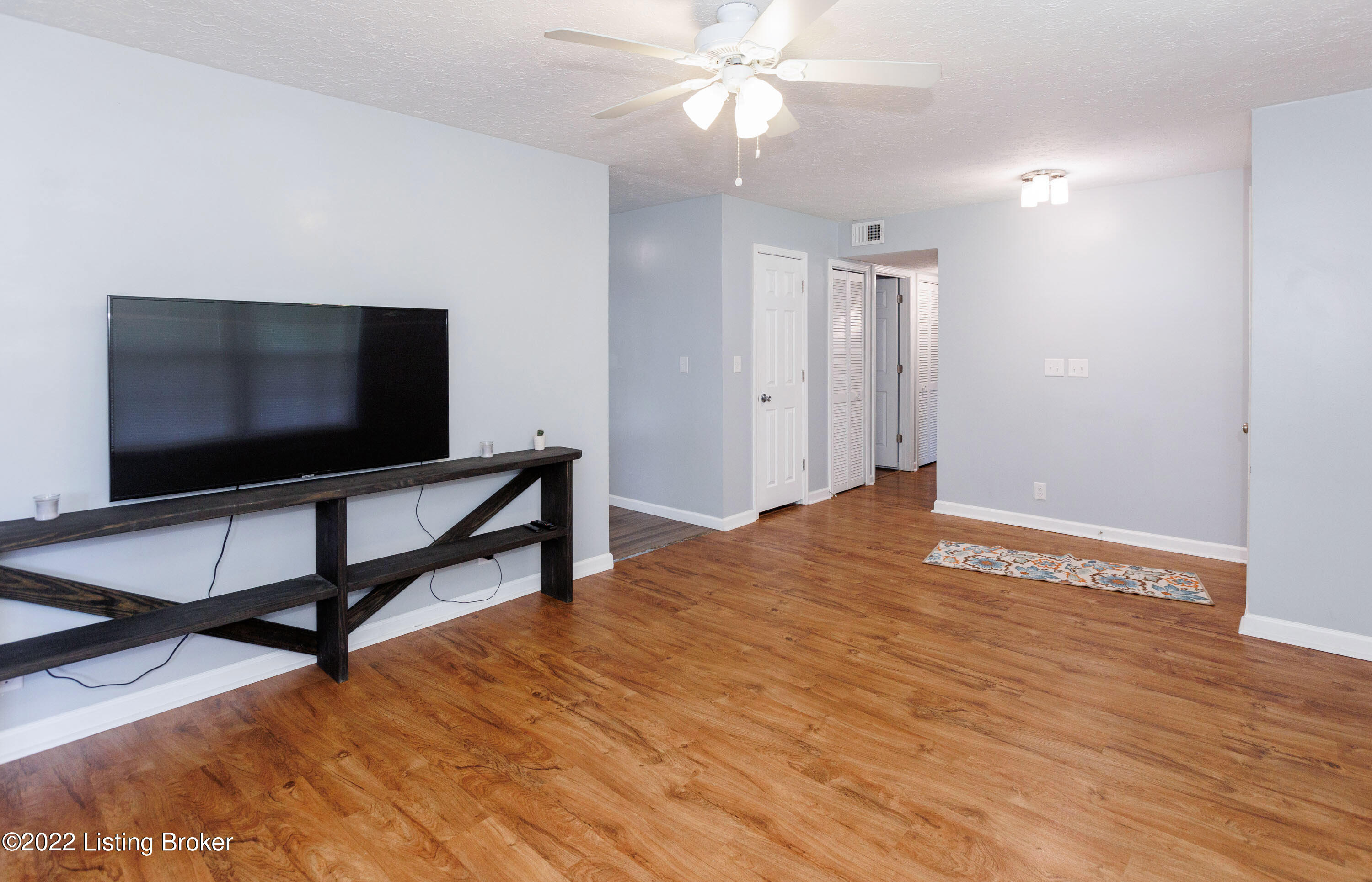9702 Ranger Road Louisville, KY 40229 - Photo 19 of 27 008