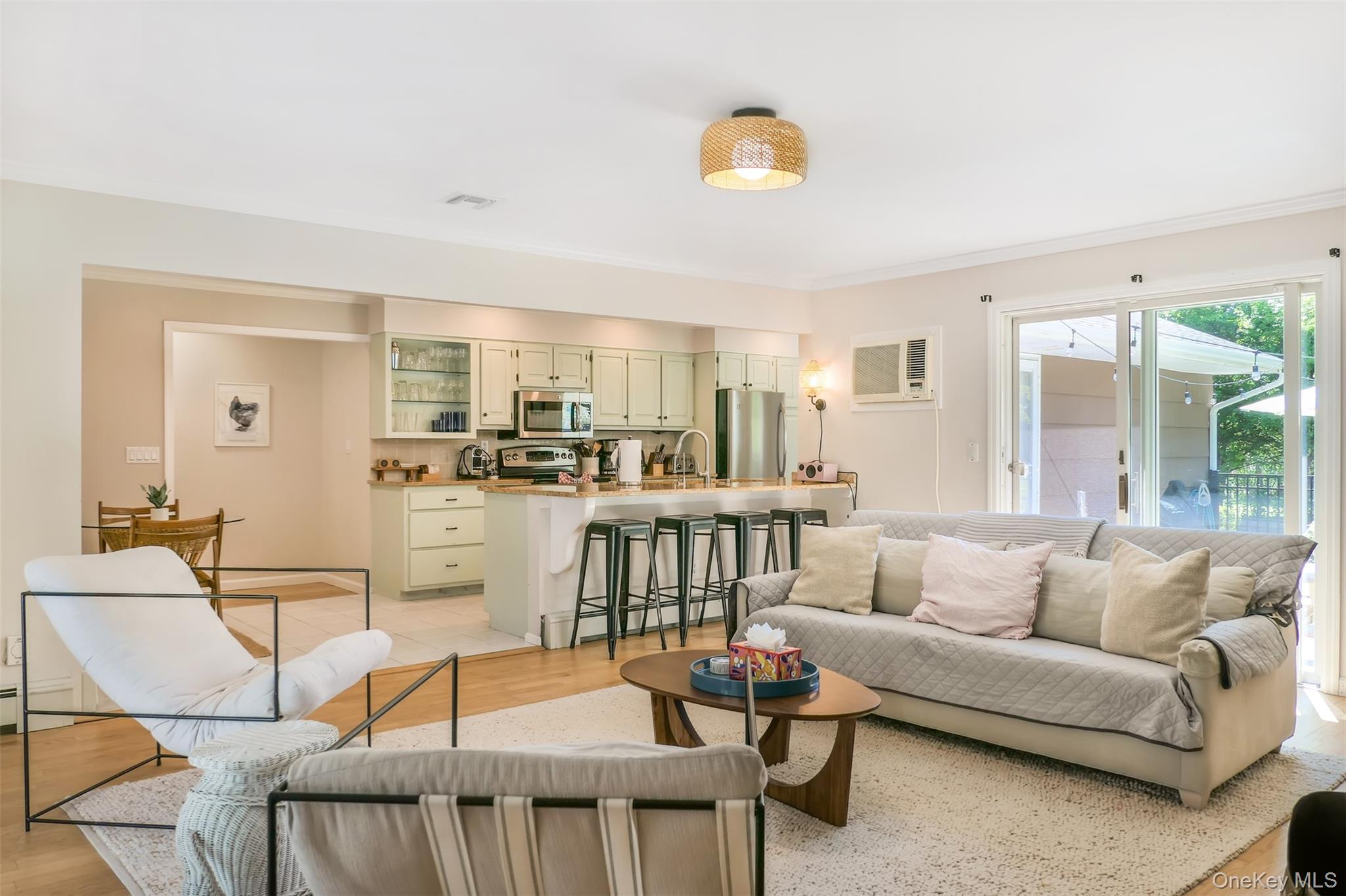 47 Oak Road East Patchogue, NY 11713 - Photo 14 of 36
