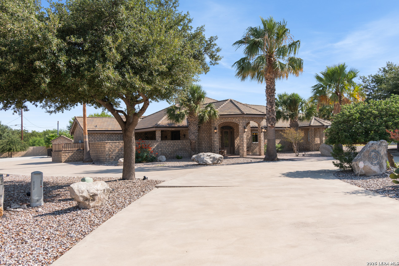 103 The Oak Del Rio, TX 78840 - Photo 2 of 50 Gallery Image 2
