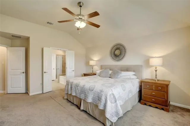 $2,350 | 372 Still Hollow Creek, Buda, TX 78610