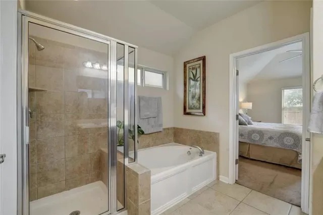 $2,350 | 372 Still Hollow Creek, Buda, TX 78610