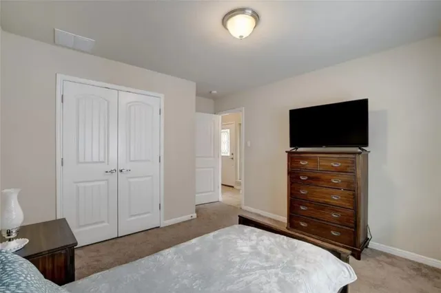 $2,350 | 372 Still Hollow Creek, Buda, TX 78610