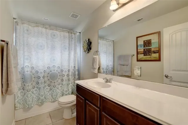 $2,350 | 372 Still Hollow Creek, Buda, TX 78610