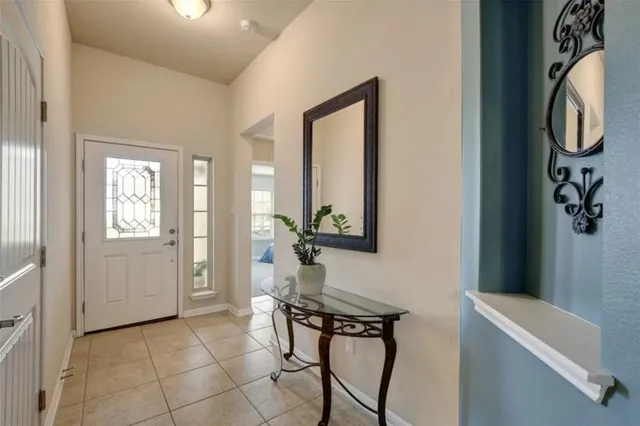 $2,350 | 372 Still Hollow Creek, Buda, TX 78610