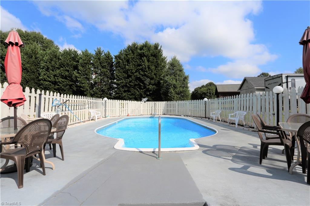 1544 Hartman Road Lexington, NC 27295 - Photo 15 of 19 Gallery Image 15