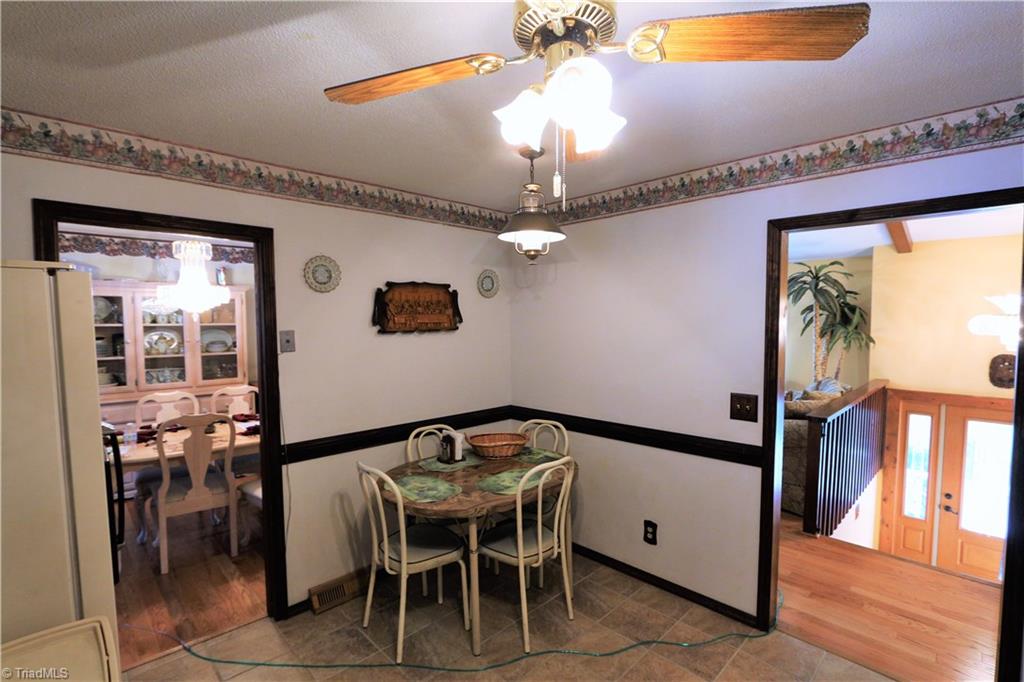 1544 Hartman Road Lexington, NC 27295 - Photo 5 of 19 Gallery Image 5