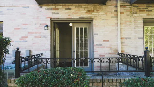 view of outdoor seating area