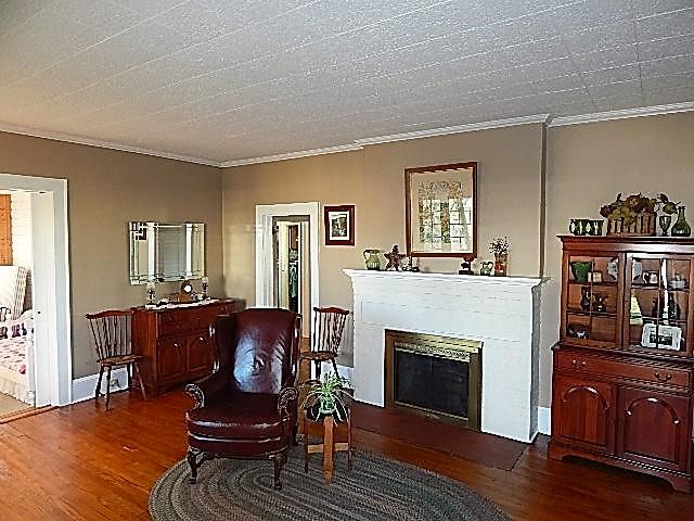 3722 Keagy Road Roanoke, VA 24018 - Photo 7 of 50 Living Room