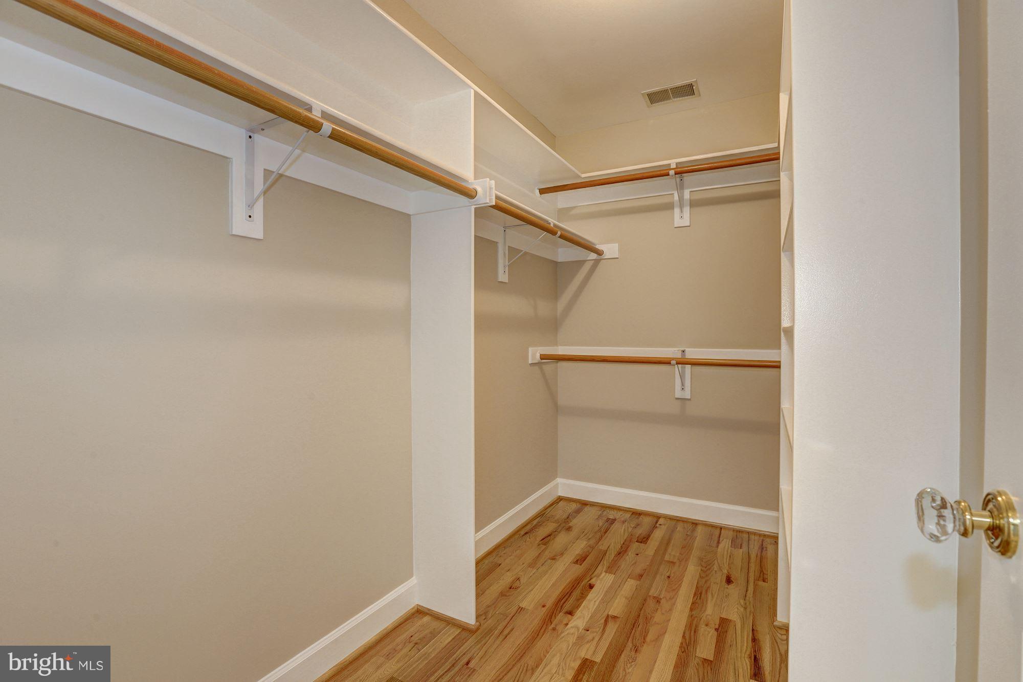 9805 Hollow Glen Place Silver Spring, MD 20910 - Photo 18 of 27 Upper Level - Master Walk-in Closet