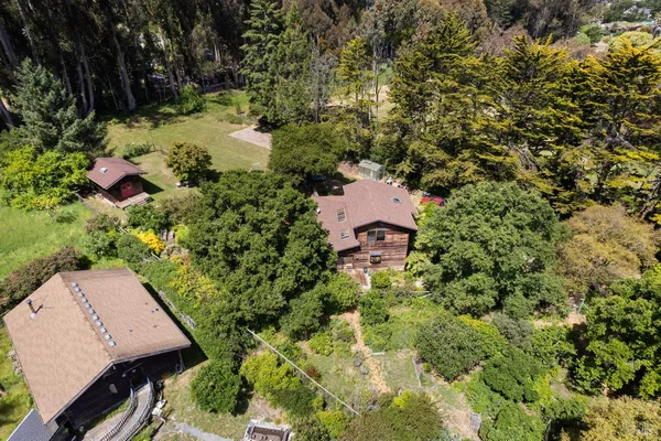 $2,180,000 | 7 Linsdale Lane, Point Reyes Station, CA 94956