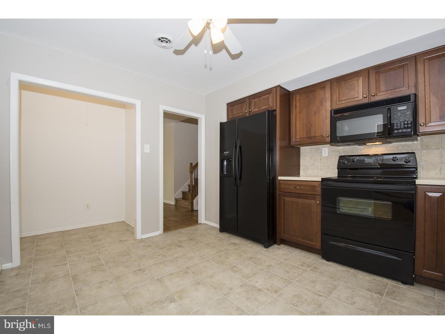 169 Mansion Road Newtown Square, PA 19073 - Photo 8 of 19 Kitchen