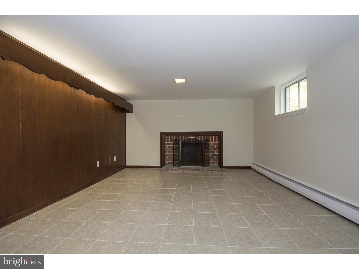 169 Mansion Road Newtown Square, PA 19073 - Photo 9 of 19 Family Room