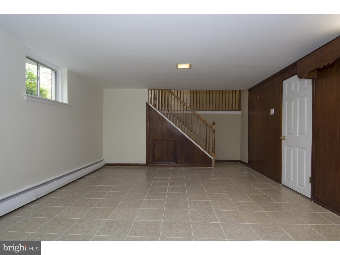 169 Mansion Road Newtown Square, PA 19073 - Photo 10 of 19 Family Room