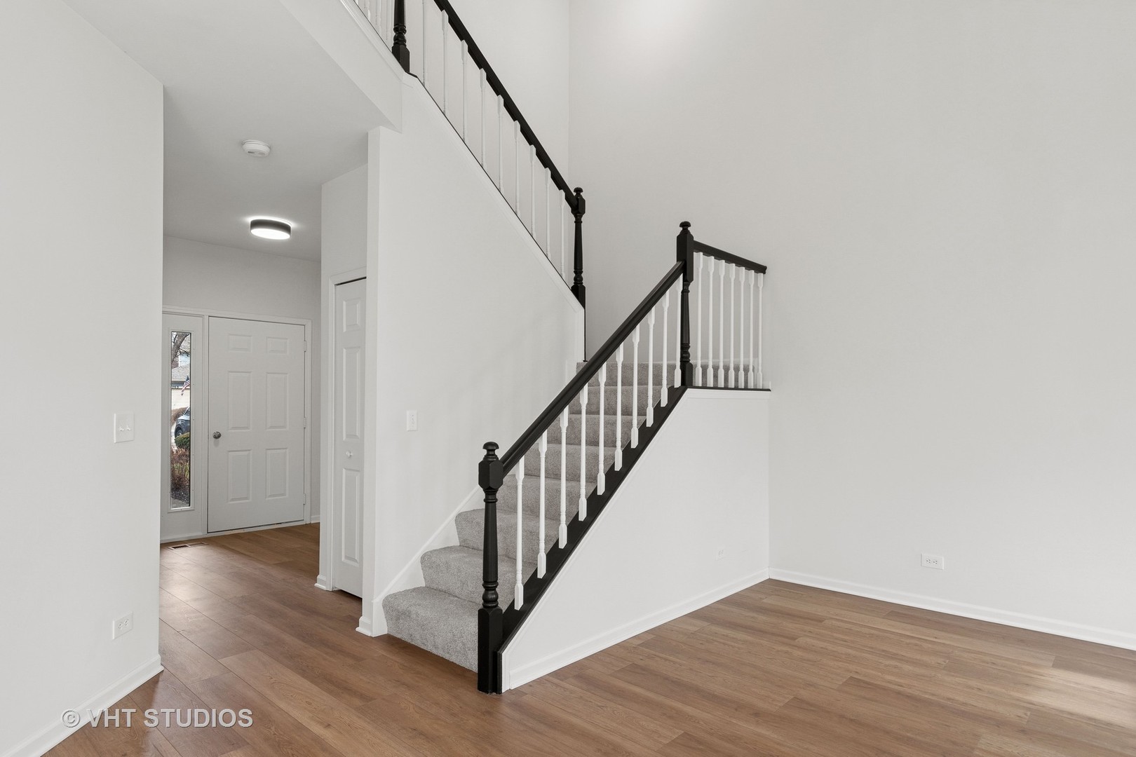 1266 Rhodes Lane Naperville, IL 60540 - Photo 13 of 26
