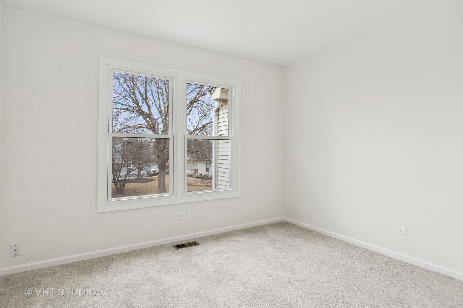 1266 Rhodes Lane Naperville, IL 60540 - Photo 18 of 26