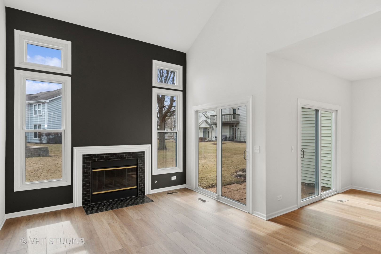 1266 Rhodes Lane Naperville, IL 60540 - Photo 2 of 26