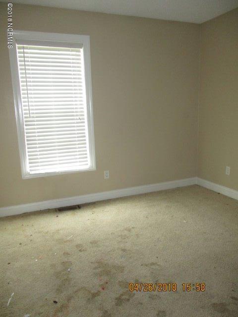 5528 Scuppernong Road Wilson, NC 27893 - Photo 7 of 9 5528 Scuppernong bdrm1-1