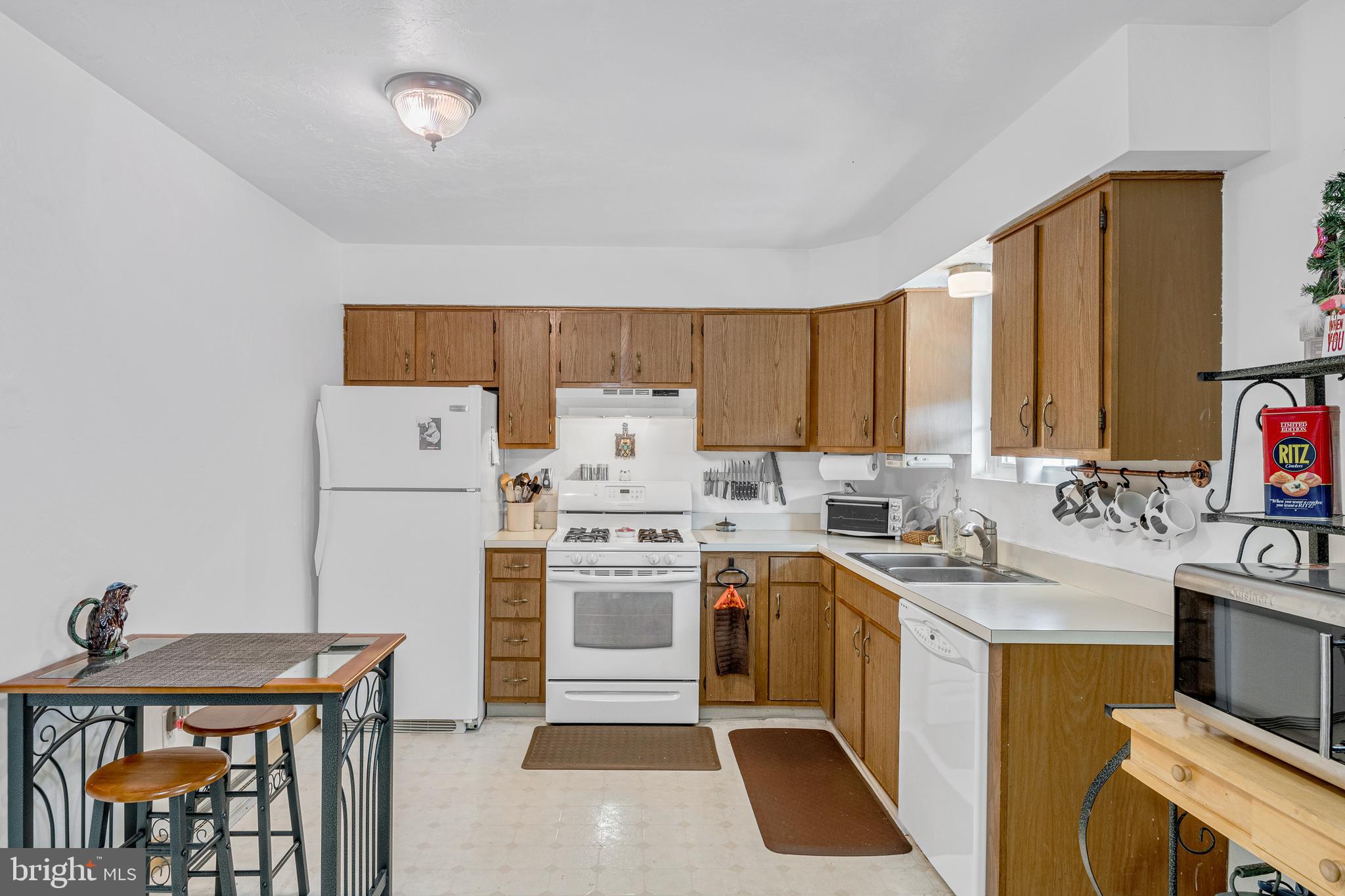1915 Powder Mill Road York, PA 17402 - Photo 9 of 24