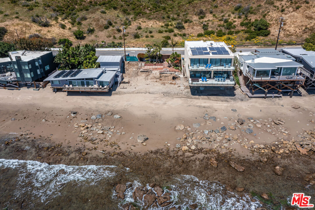 24236 Malibu Road Malibu, CA 90265 - Photo 6 of 15