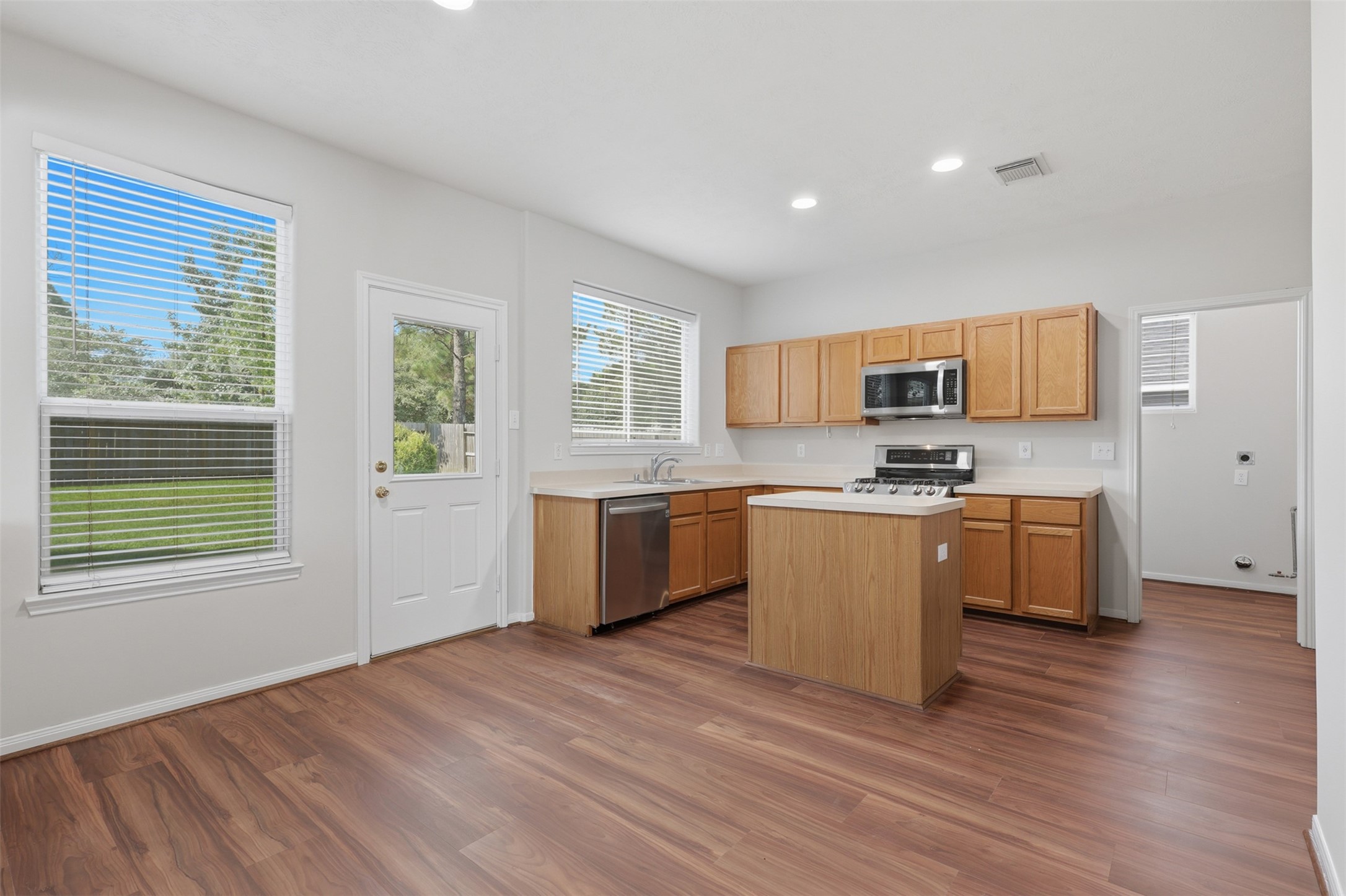 723 Slate Valley Lane Spring, TX 77373 - Photo 13 of 41 View of the kitchen from the breakfast area.