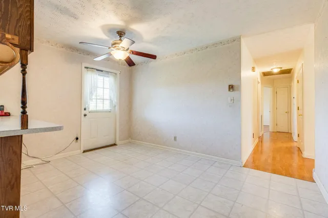 $275,000 | 907 Ithaca Street, Mount Carmel, TN 37645