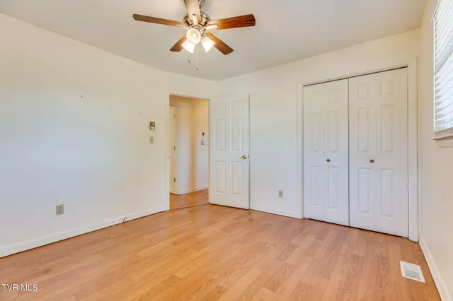 $275,000 | 907 Ithaca Street, Mount Carmel, TN 37645