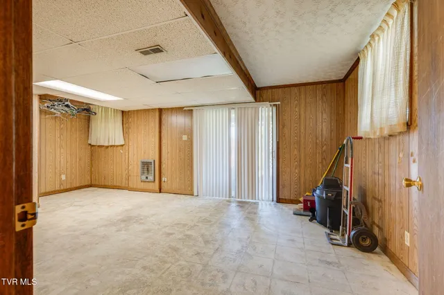 $275,000 | 907 Ithaca Street, Mount Carmel, TN 37645