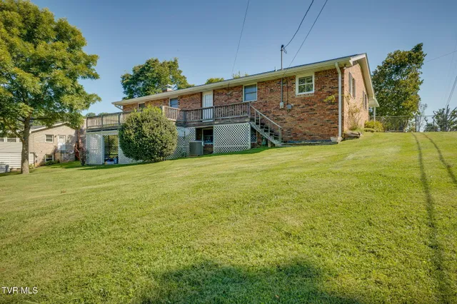 $275,000 | 907 Ithaca Street, Mount Carmel, TN 37645