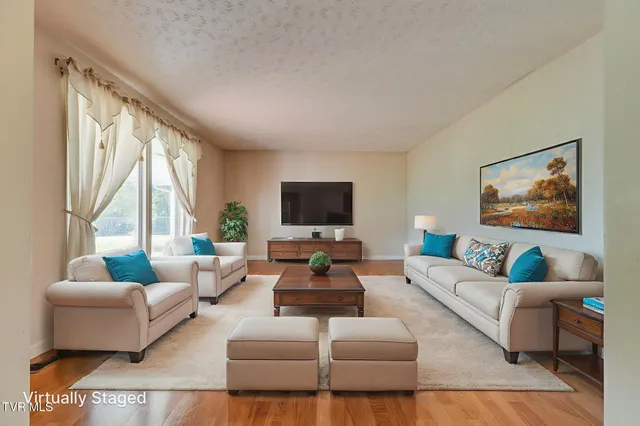 $275,000 | 907 Ithaca Street, Mount Carmel, TN 37645