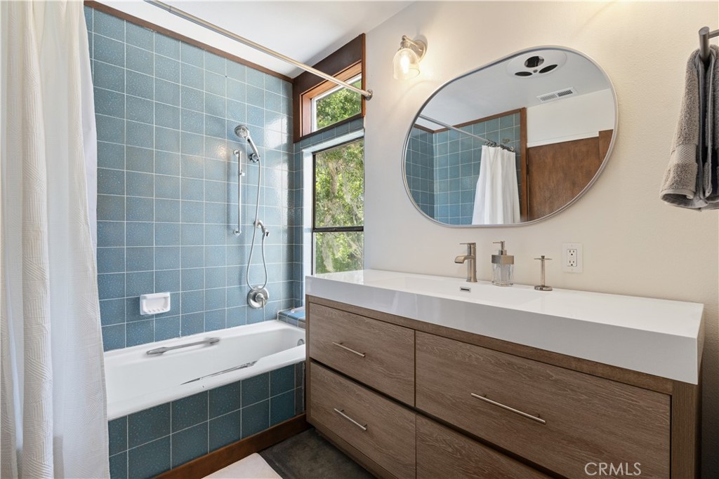 2570 Alturas Road Atascadero, CA 93422 - Photo 55 of 64 Full bath on guest bedroom level
