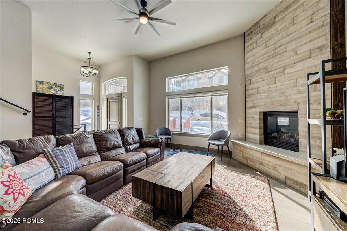 5662 Oslo Lane Park City, UT 84098 - Photo 4 of 43