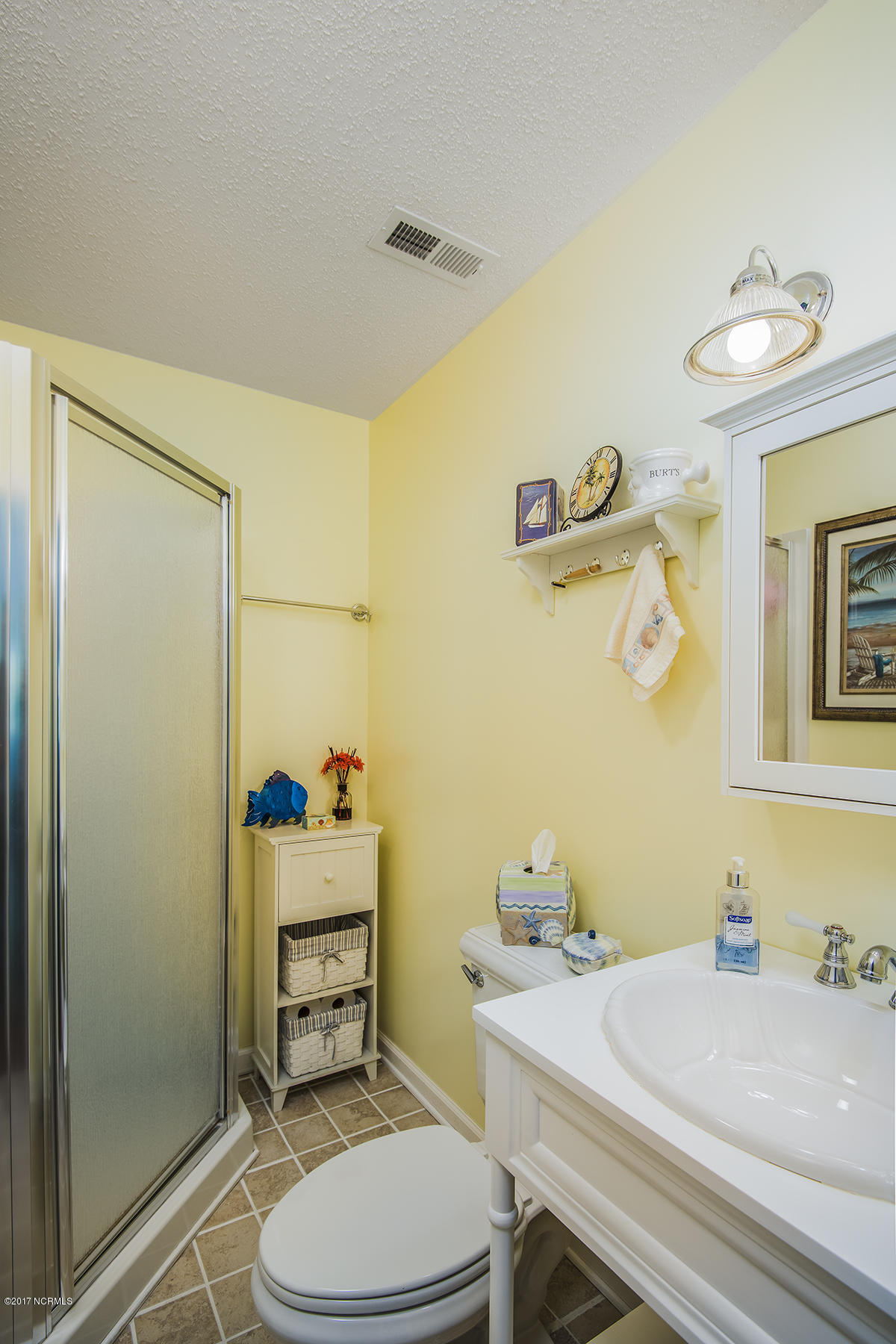 621 Becton Road Havelock, NC 28532 - Photo 15 of 43 Bathroom