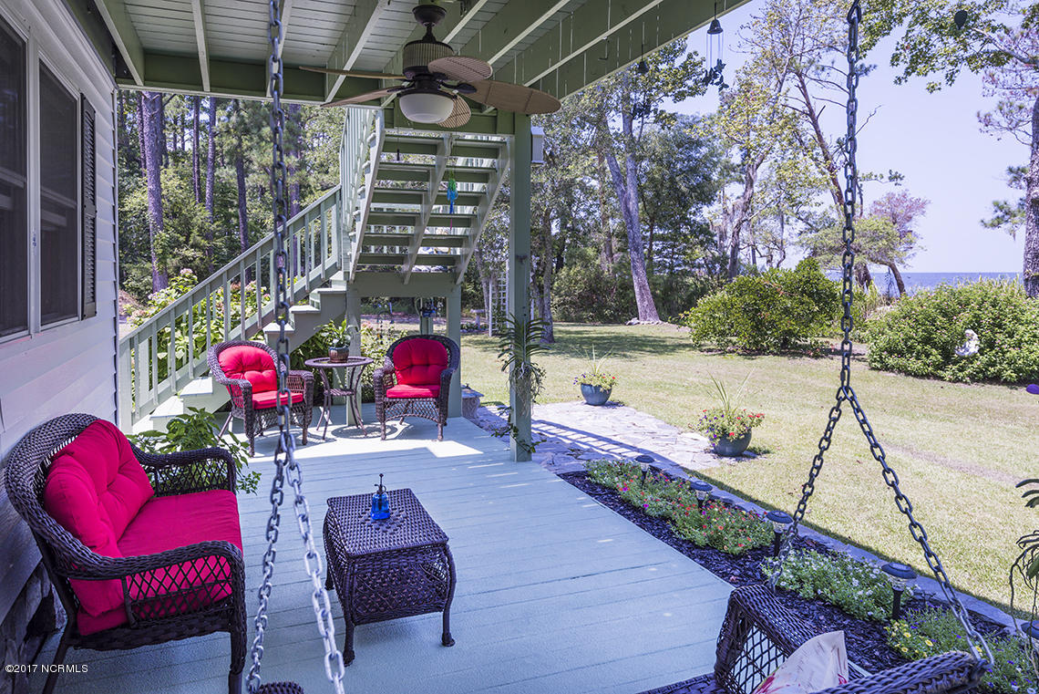 621 Becton Road Havelock, NC 28532 - Photo 19 of 43 Lower Deck/Patio