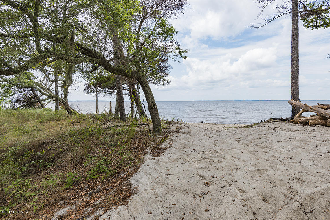 621 Becton Road Havelock, NC 28532 - Photo 34 of 43 Your Own Sandy Beach!
