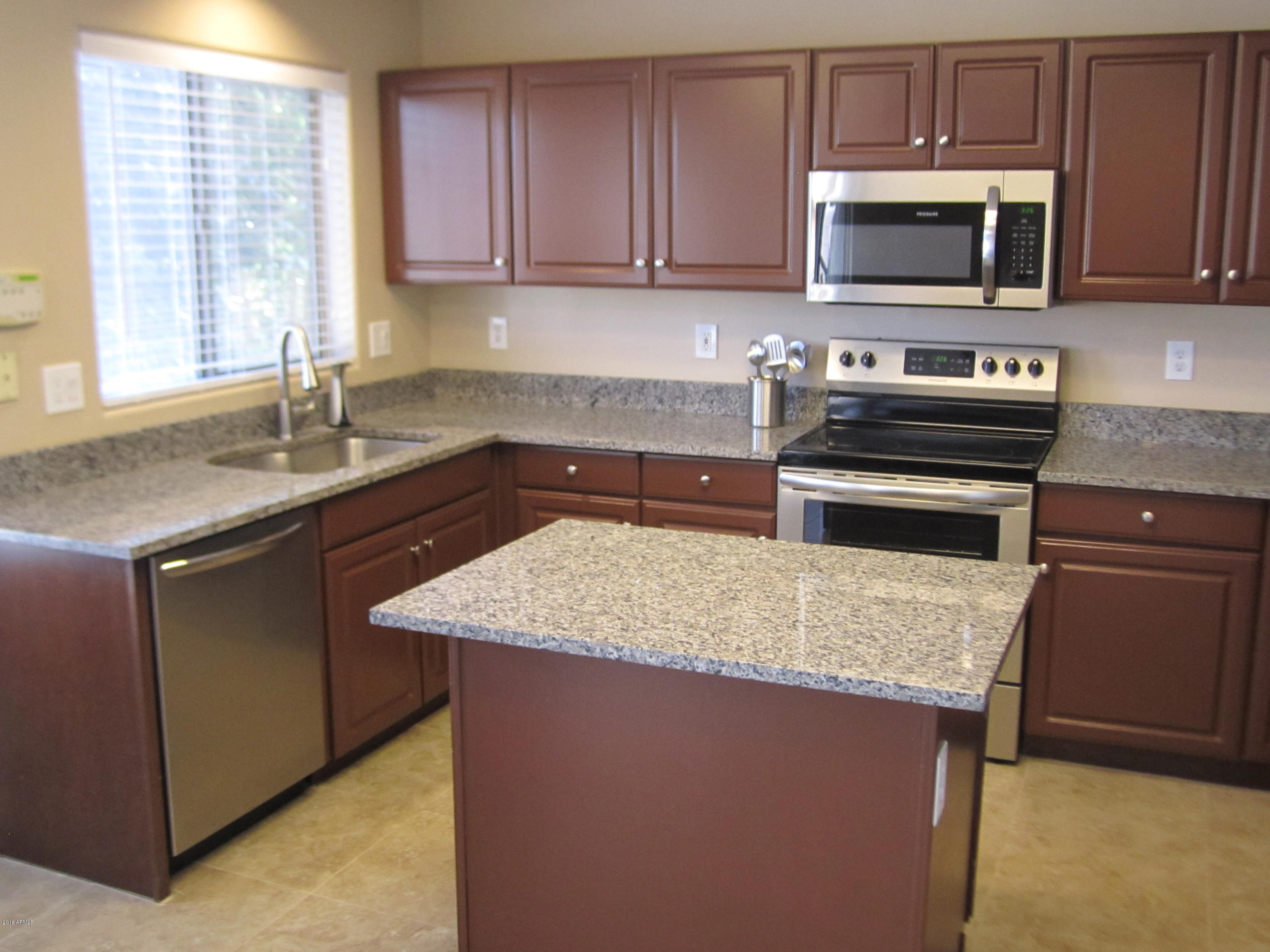 4637 East Frye Road Phoenix, AZ 85048 - Photo 2 of 46 IMG_2055