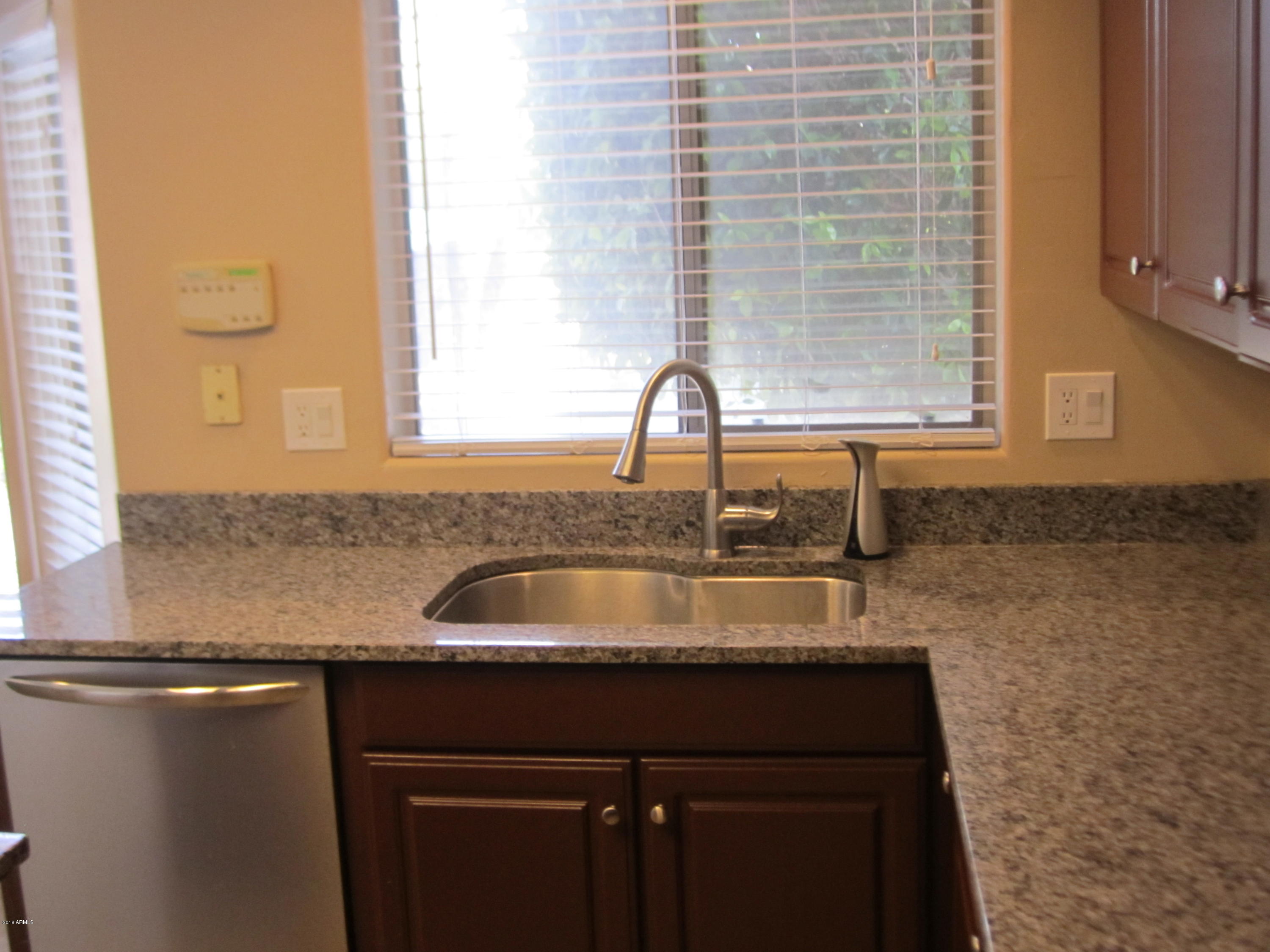 4637 East Frye Road Phoenix, AZ 85048 - Photo 6 of 46 IMG_2058