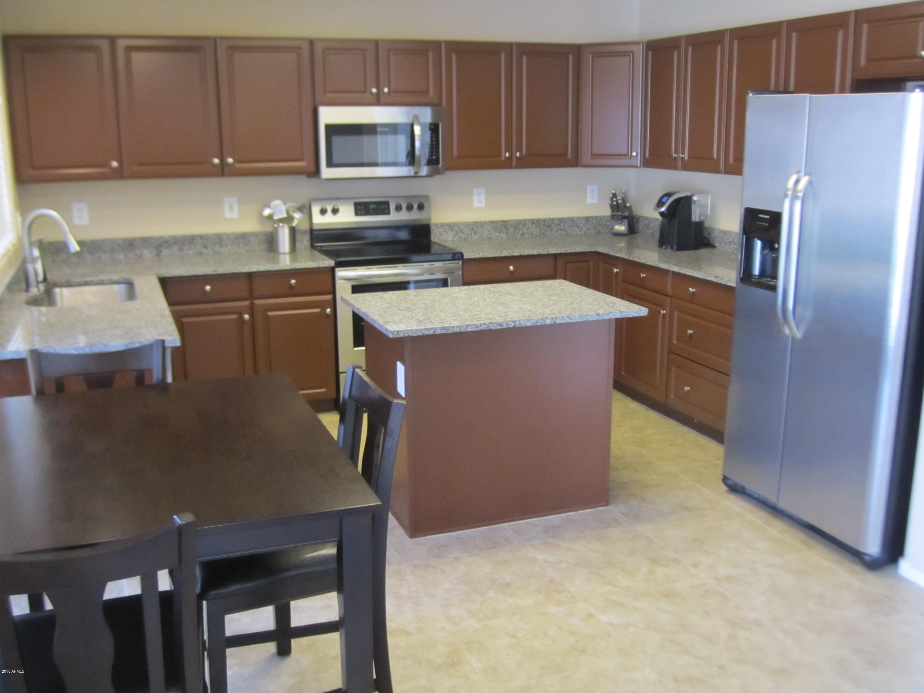 4637 East Frye Road Phoenix, AZ 85048 - Photo 9 of 46 IMG_2064