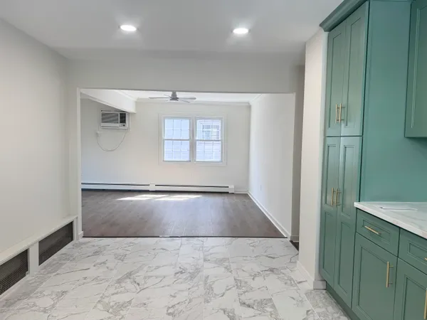 $4,000 | 295 Paulanne Terrace, Unit 1, Secaucus, NJ 07094