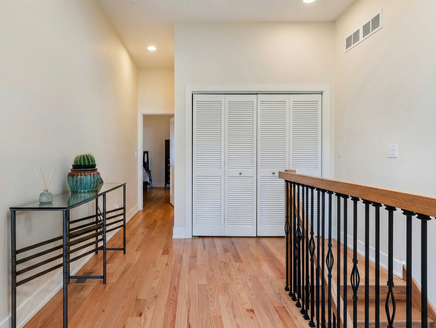 3604 South Prairie Avenue Chicago, IL 60653 - Photo 21 of 33