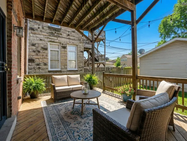 $900,000 | 3604 South Prairie Avenue, Chicago, IL 60653