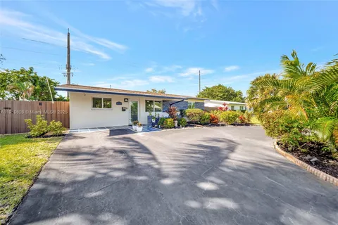 $615,000 | 4881 Northeast 13th Avenue, Oakland Park, FL 33334