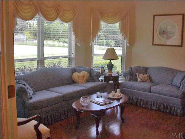 5451 Rowe Trail Pace, FL 32571 - Photo 3 of 24 Living Room