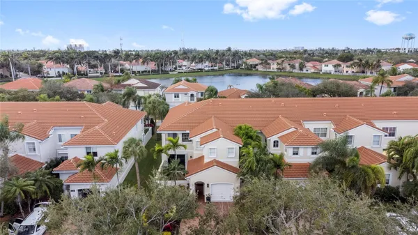 $649,000 | 1554 Yellowheart Way, Unit 1554, Hollywood, FL 33019