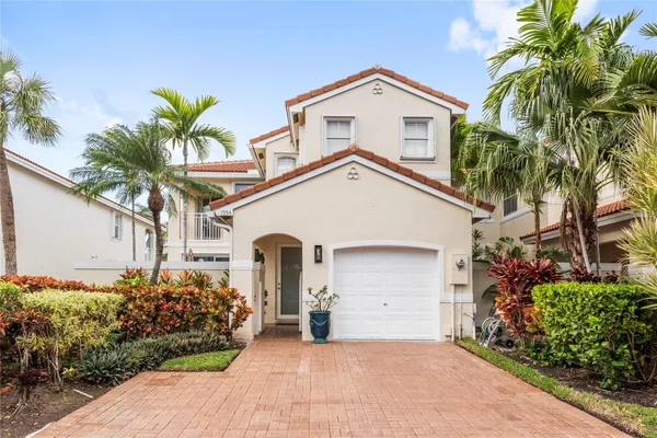 $649,000 | 1554 Yellowheart Way, Unit 1554, Hollywood, FL 33019