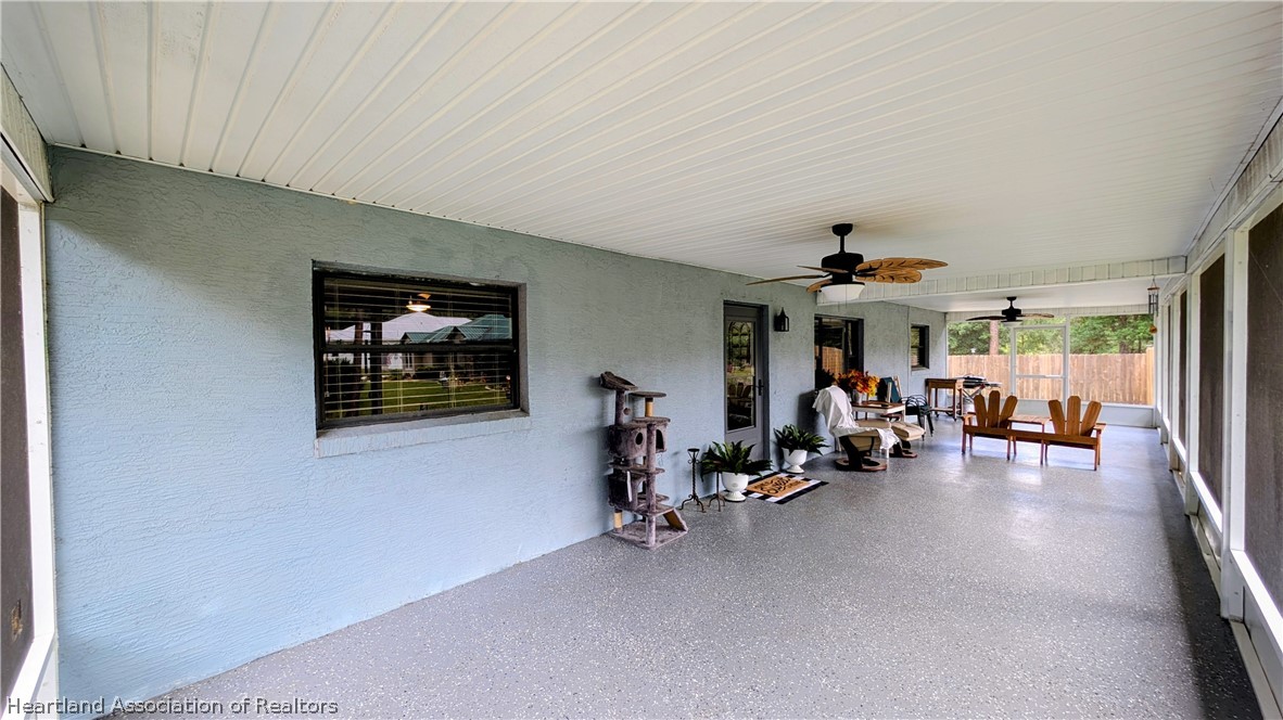6218 Apple Road Sebring, FL 33875 - Photo 34 of 40 a view of a room with gym equipment