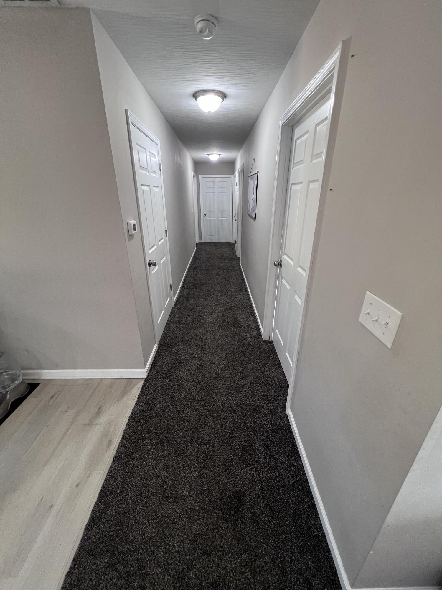 3330 Hamburg Road Southwest Lancaster, OH 43130 - Photo 6 of 26 Hallway