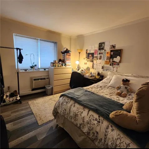 $1,800 | 2450 East Avenue, Unit F, Brighton, NY 14610