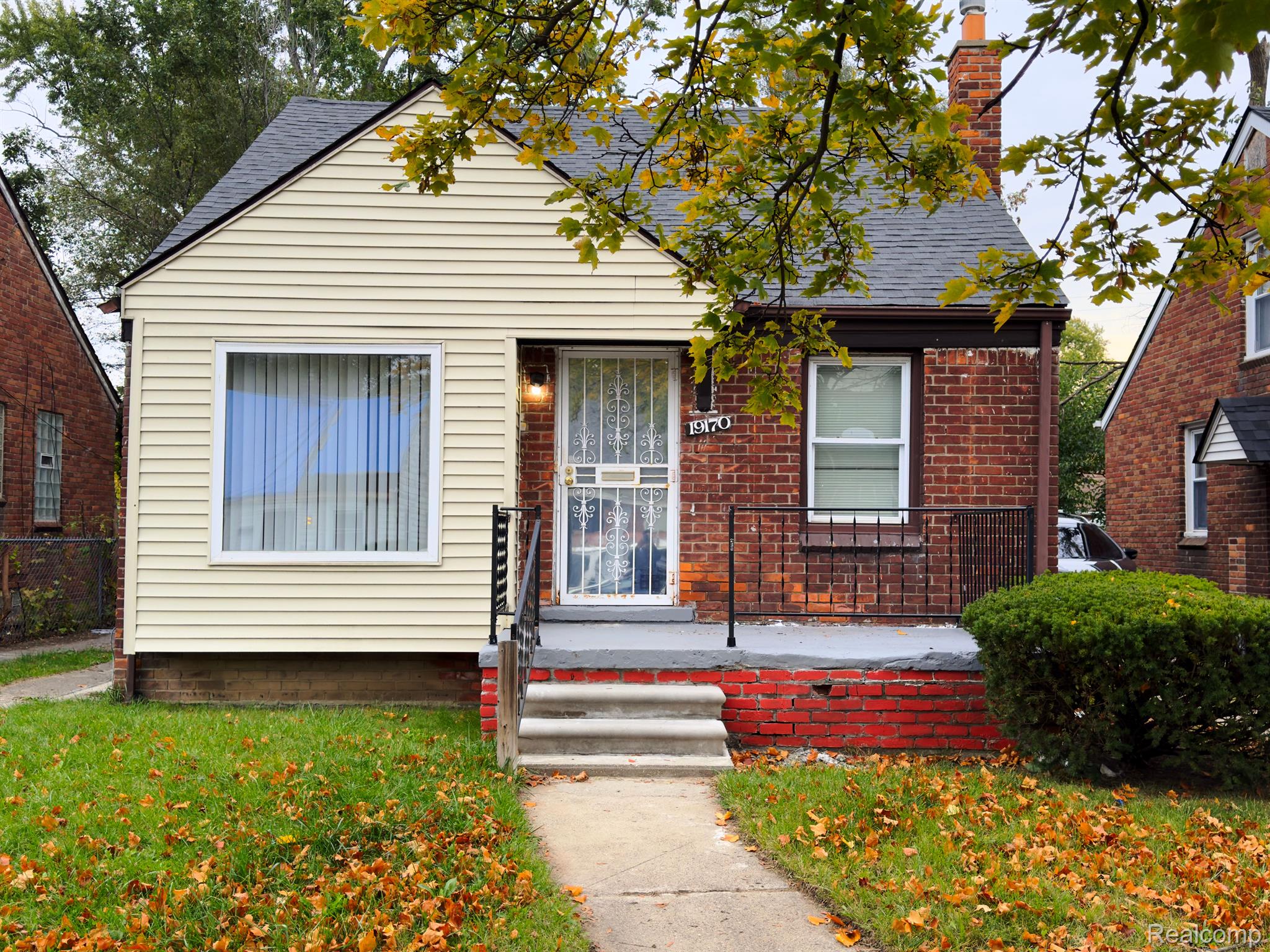 19170 Rutherford Street Detroit, MI 48235 - Photo 2 of 31 Gallery Image 2