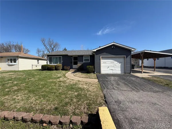 $48,000 | 8303 Bluff Street, East St. Louis, IL 62203