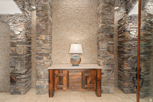 2464 East Granite Way St. George, UT 84790 - Photo 23 of 106 View of front entry